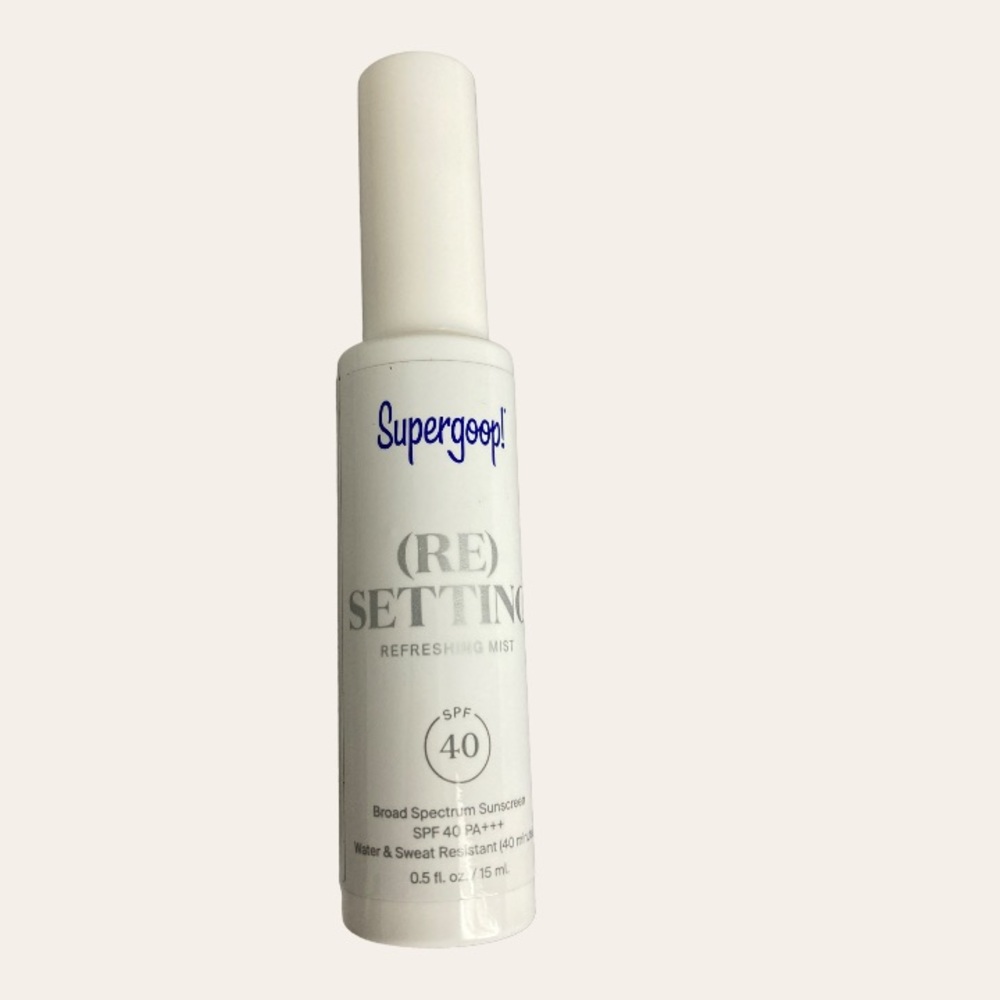 3 for $15 Supergoop Resetting Spray SPF 40 0.5oz (NWT) - Picture 1 of 1